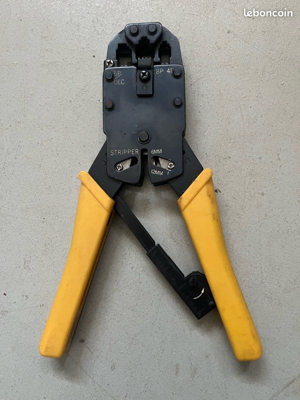 Pince rj45 (image 1)