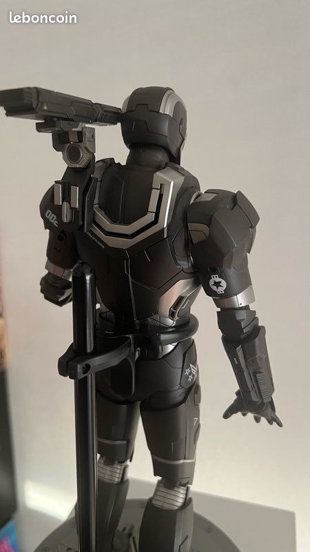 Iron Man Hot Toys War Machine Diecast (image 6)