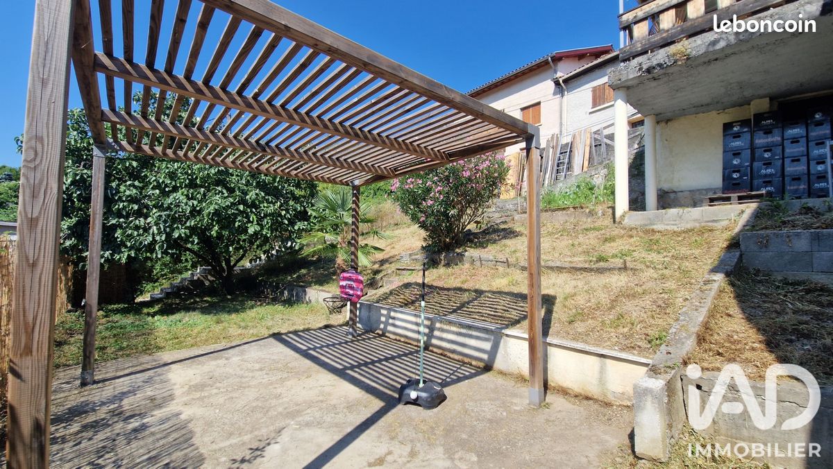 Maison 4 pièces 96 m² · à Le Gua · 96 m² · 250 000 €