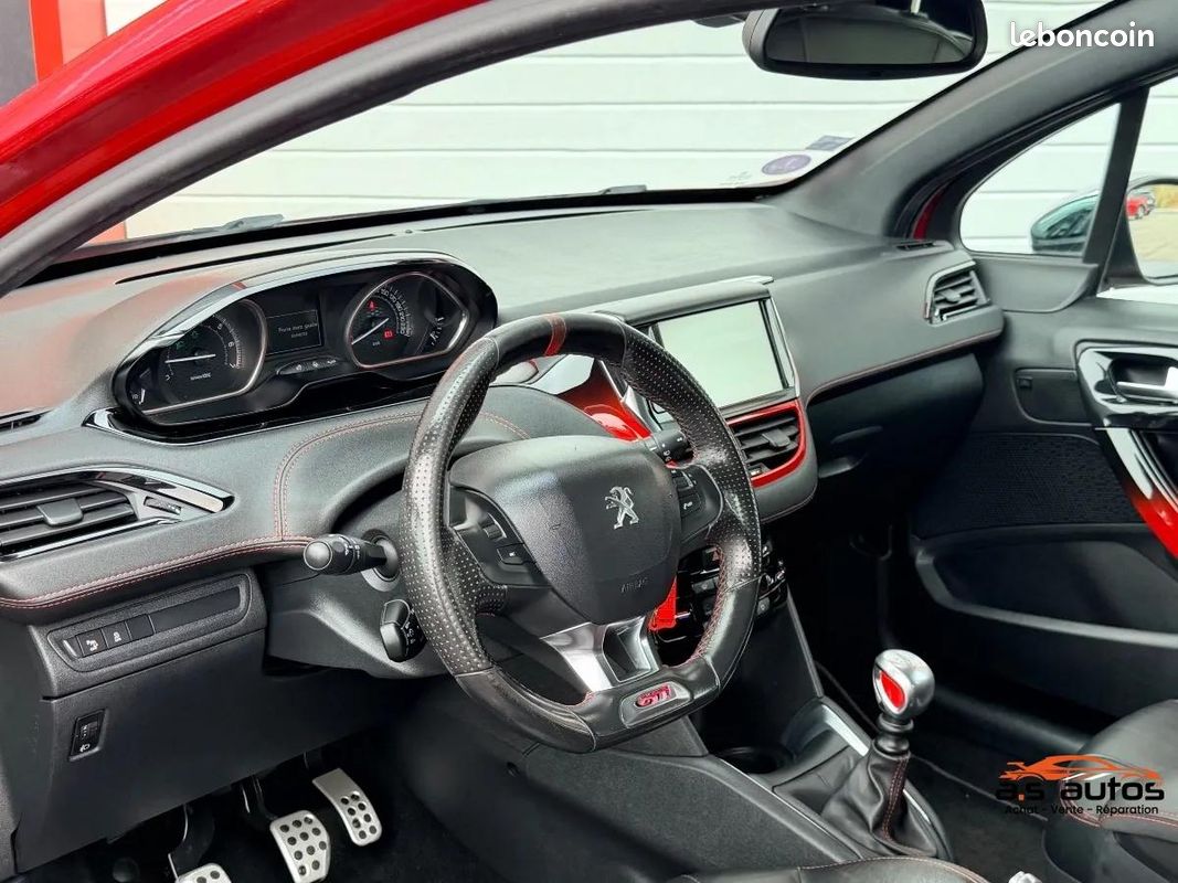Peugeot 208 1.6 THP 200 GTI / GPS / CUIR / SPORT / (image 16)
