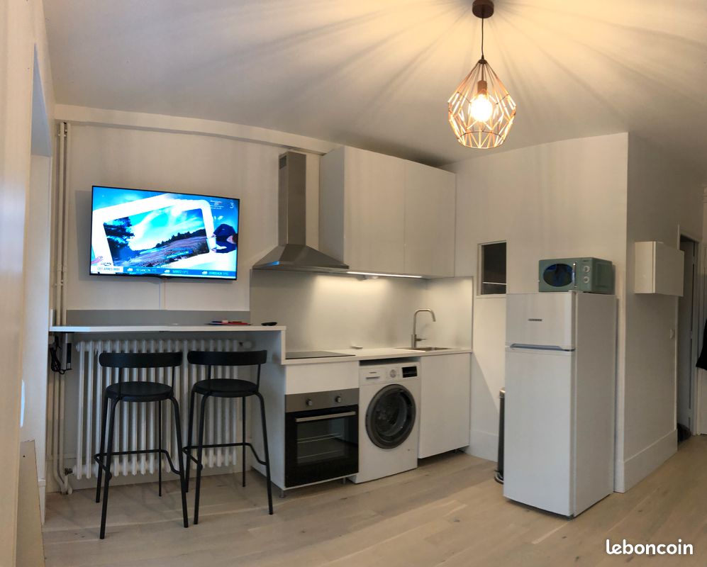 Appartement 1 pièce 21 m² · à Versailles · 21 m² · 920 €/mois