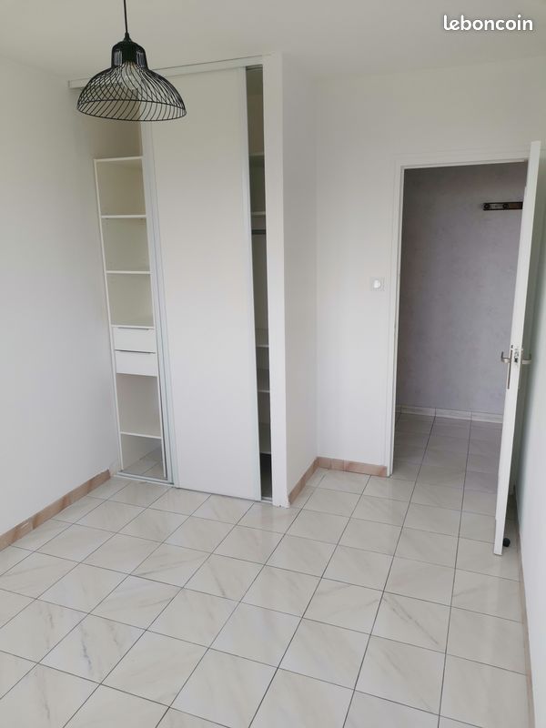 Appartement 3 pièces 70 m² · à Saint-Priest · 70 m² · 800 €/mois