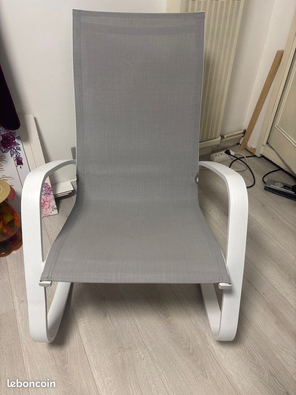 Fauteuil à bascule (image 1)