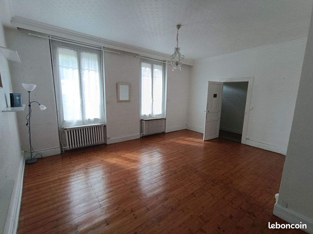 Maison a louer romorantin-lanthenay - 5 pièce(s) - 152 m2 - Surfyn