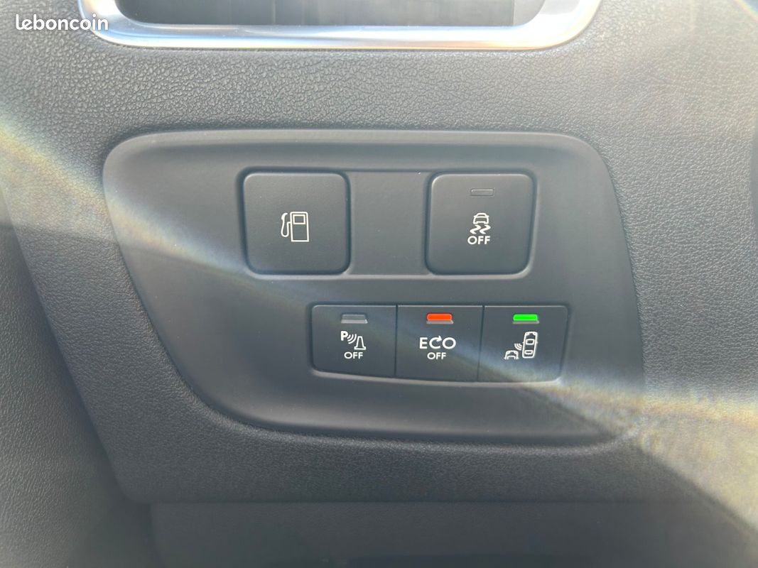 CITROEN C4 C4 PureTech 130 SS BVM6 Shine / Apple Carplay (image 14)