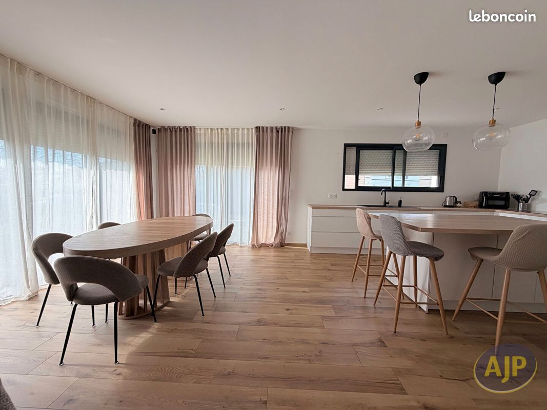 Maison 6 pièces 144 m² · à Sautron · 144 m² · 529 000 €