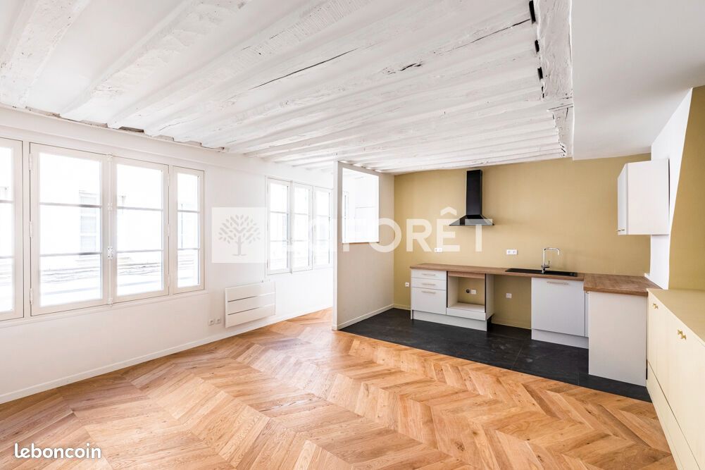 Appartement 4 pièces 76 m² · à Versailles · 76 m² · 1 935 €