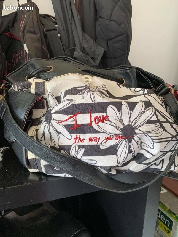 A vendre sac desigual (image 1)