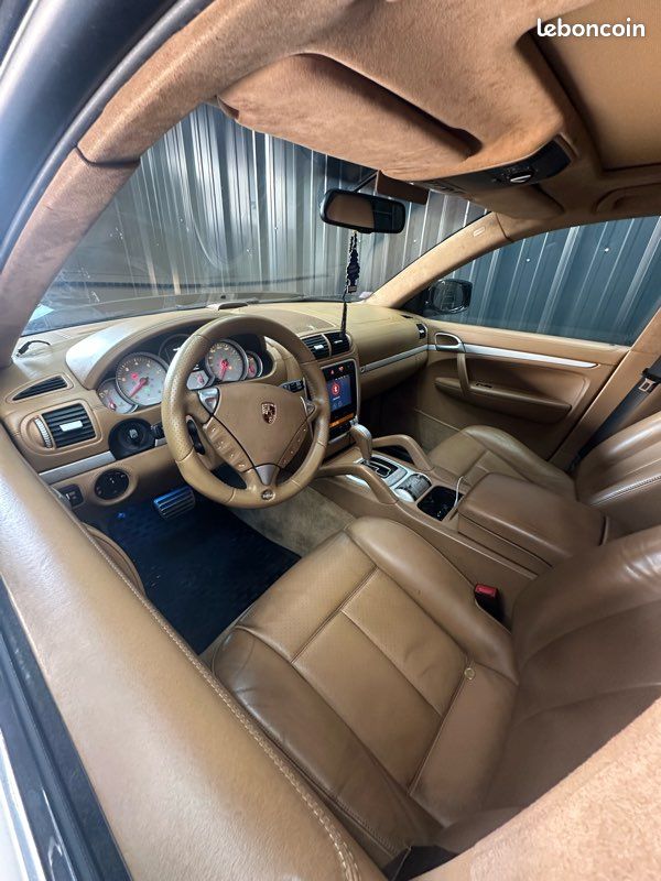 Porsche turbo s. Cayenne Magnum (image 6)