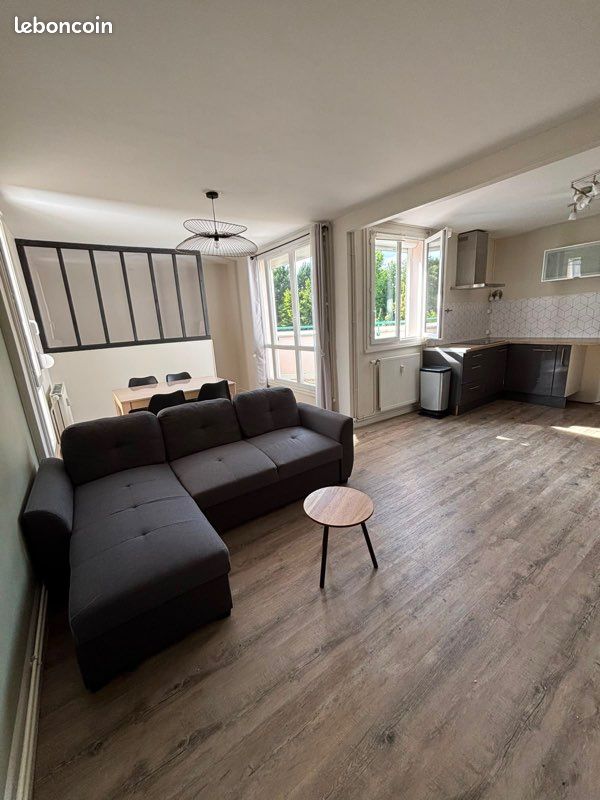 Appartement 2 pièces 58 m² · à Compiègne · 58 m² · 860 €