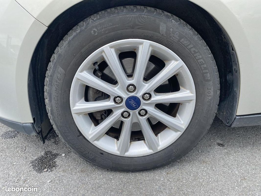 FORD FOCUS 1.5 ecoboost 182 titanium (image 30)