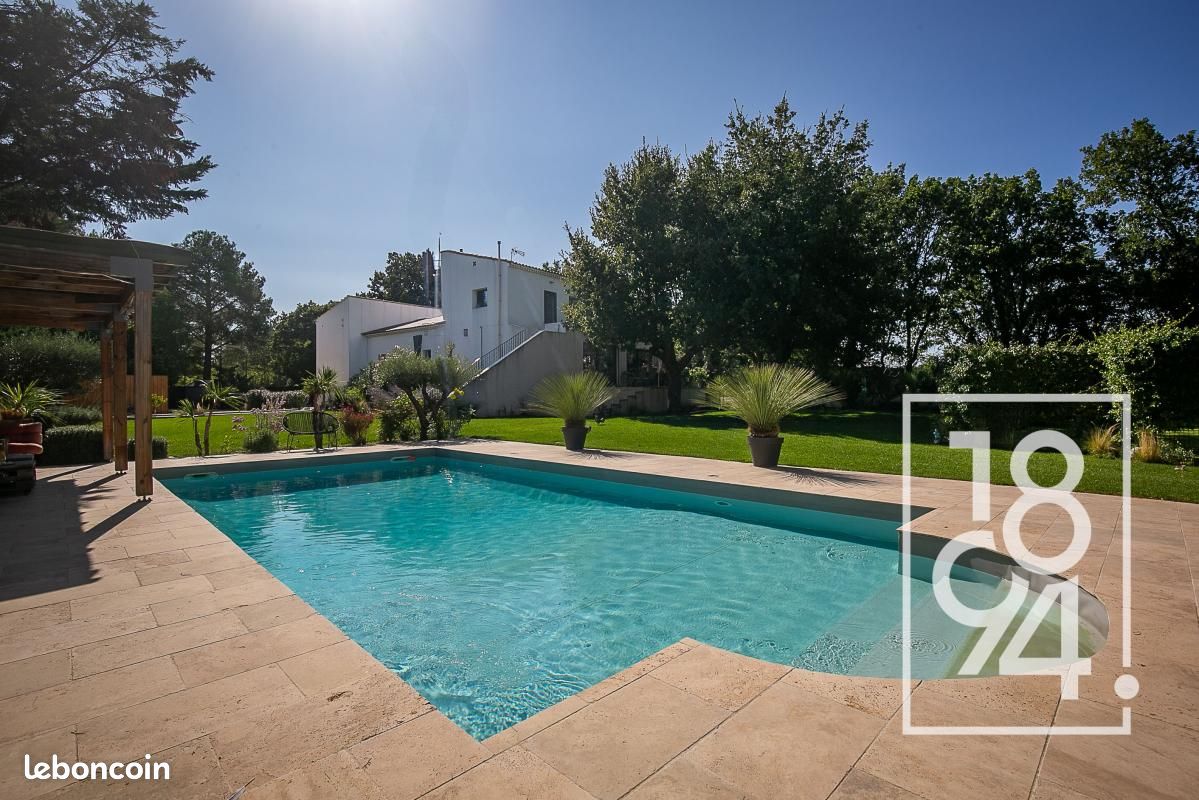 Maison 6 pièces 215 m² · à Aix-en-Provence · 215 m² · 1 390 000 €