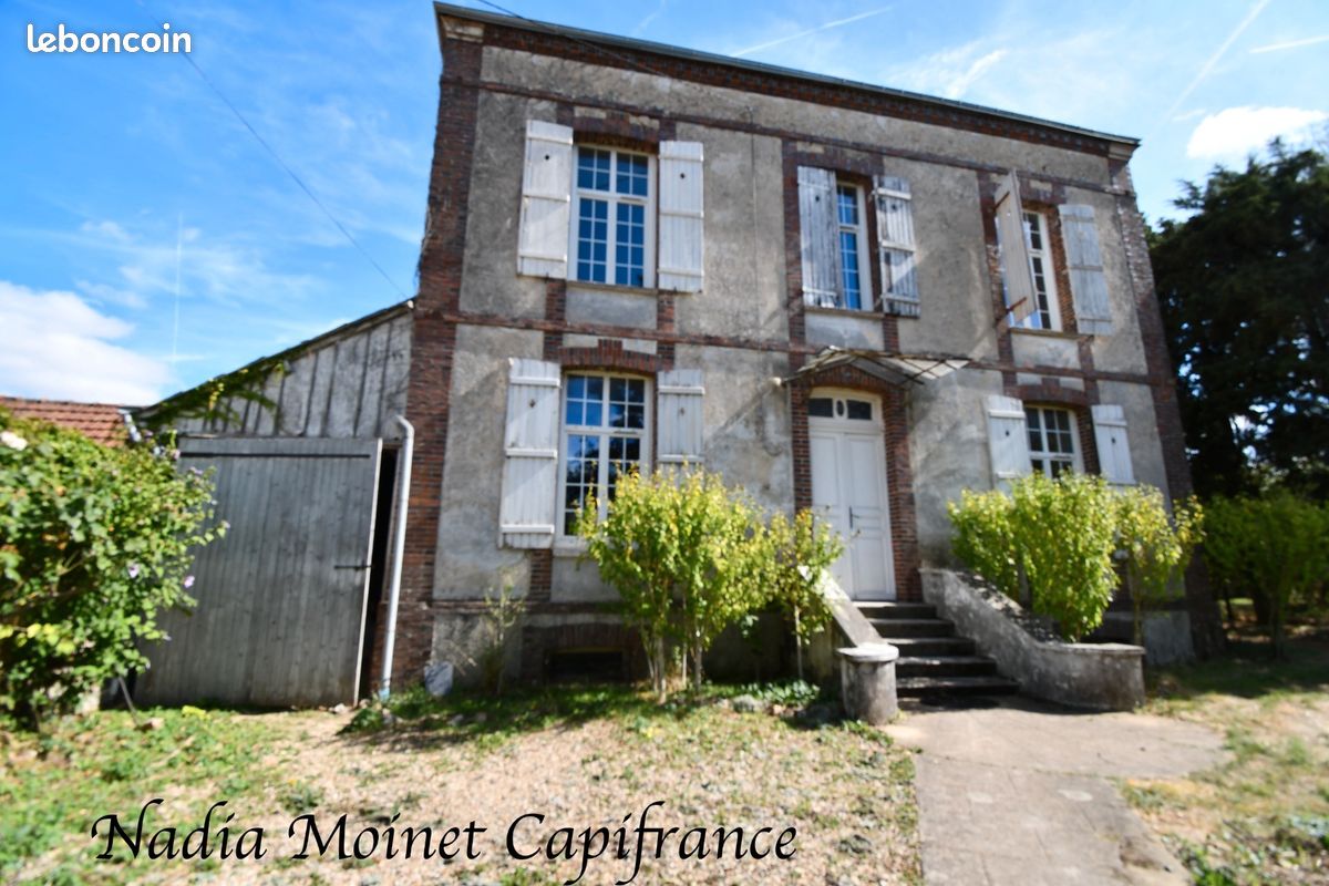 Maison 5 pièces 139 m² · à Serazereux · 139 m² · 172 000 €