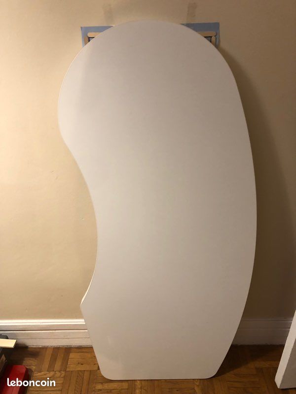 Table manucure (image 1)