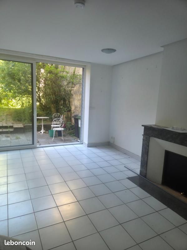 Appartement 3 pièces 74 m² · à Bordeaux · 74 m² · 1 390 €