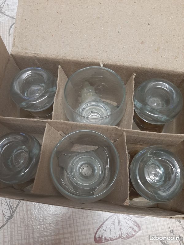Vend 6 verres avec décoration métallique (image 3)