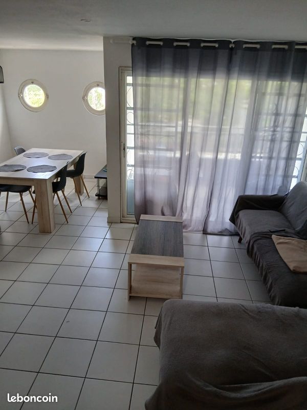 Appartement 3 pièces 70 m² · à Basse-Terre · 70 m² · 1 200 €
