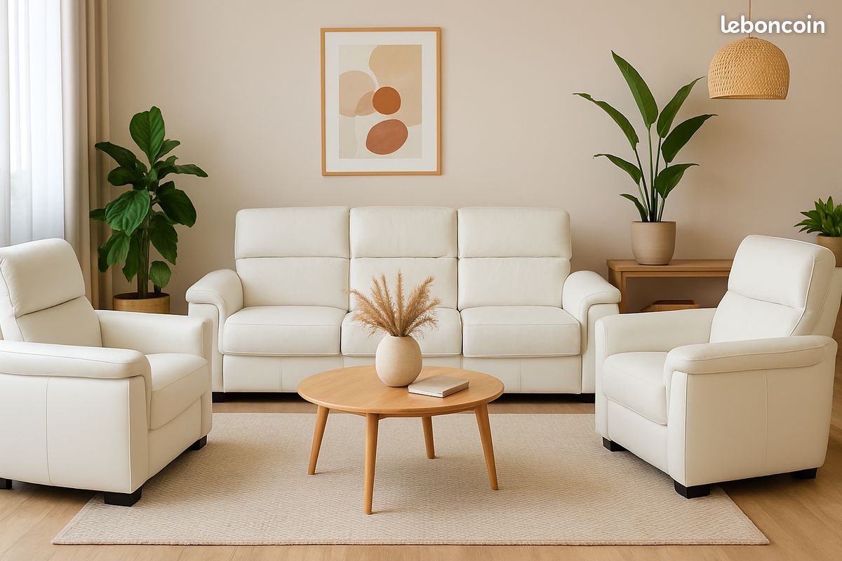 Salon cuir blanc complet – Canapé + 2 fauteuils – État neuf – 2500 (image 1)