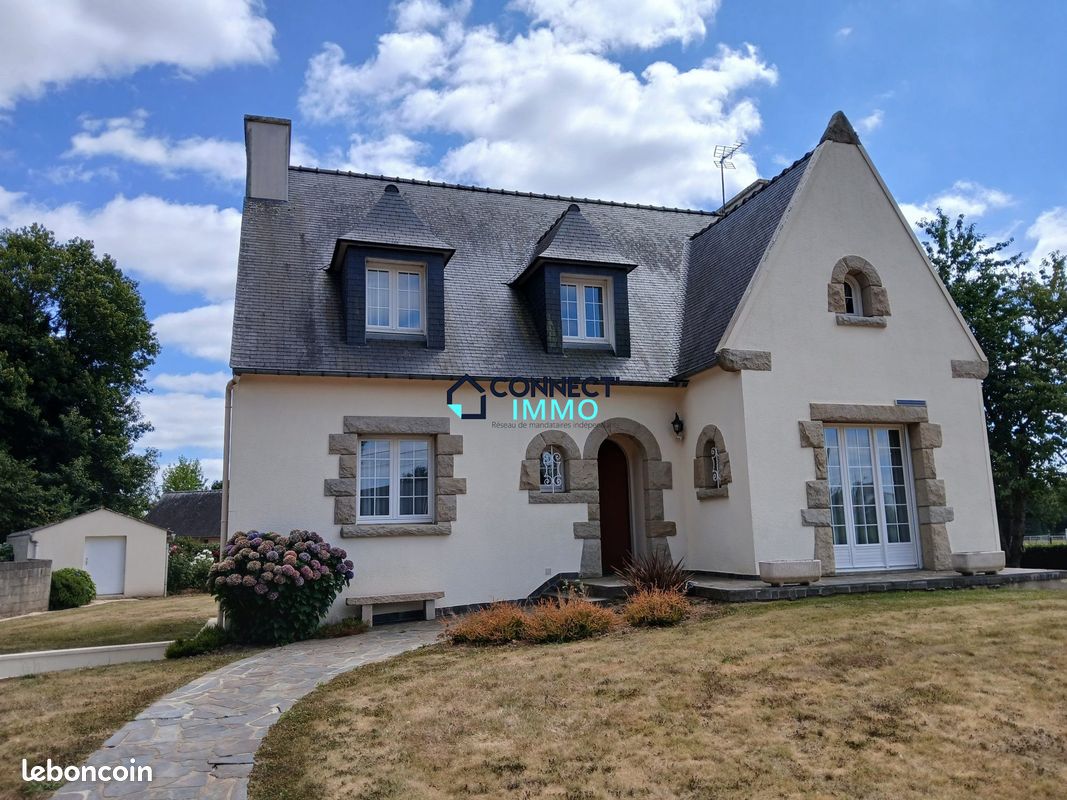 Maison 7 pièces 142 m² · à Spézet · 142 m² · 213 000 €