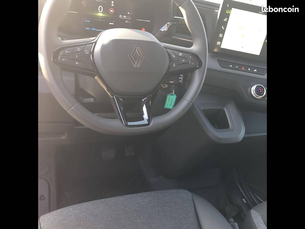 Renault master electrique fgn l2h2 3t5 grande autonomie advance (image 24)
