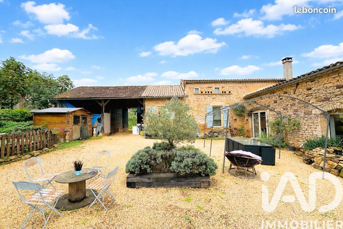 Maison 4 pièces 142 m²