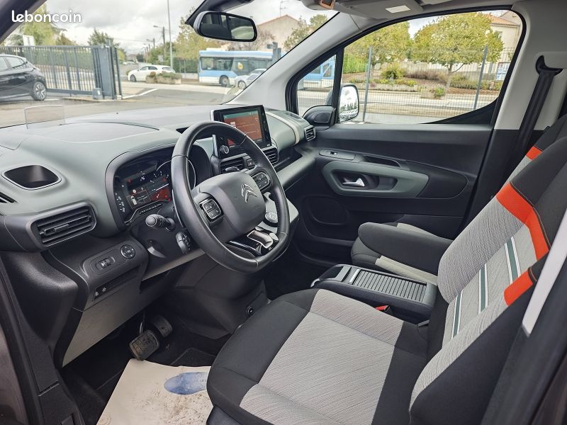 Citroën Berlingo III 1.5 BLUEHDI S&S - 130 BV EAT8 M SHINE (image 10)