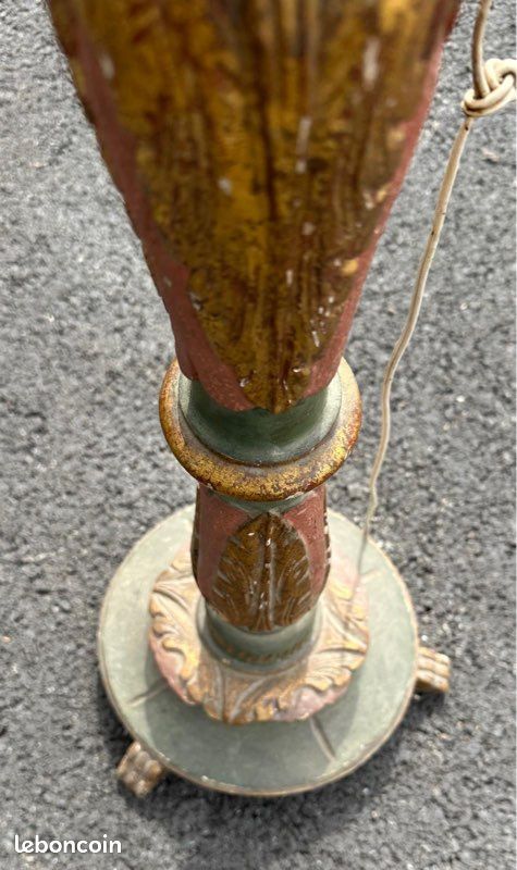 Pied de lampadaire ancien (image 2)