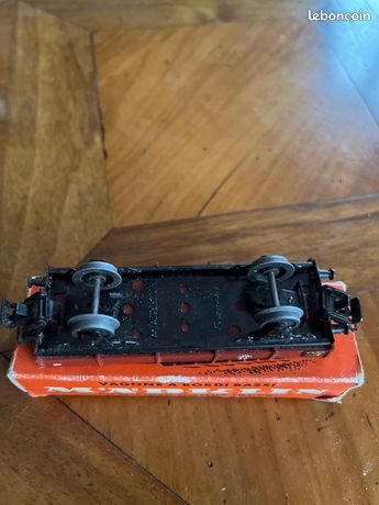 Märklin HO , wagon plat avec 3 véhicules Militaire 4Mfor (Neu und