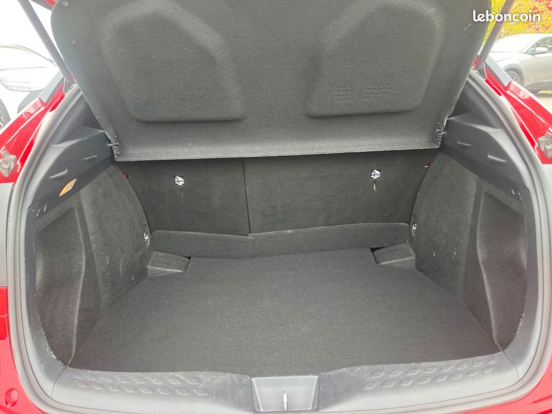 Toyota C-HR 1.8 HYBRIDE 122 DESIGN ULTIMATE MY23 (image 24)