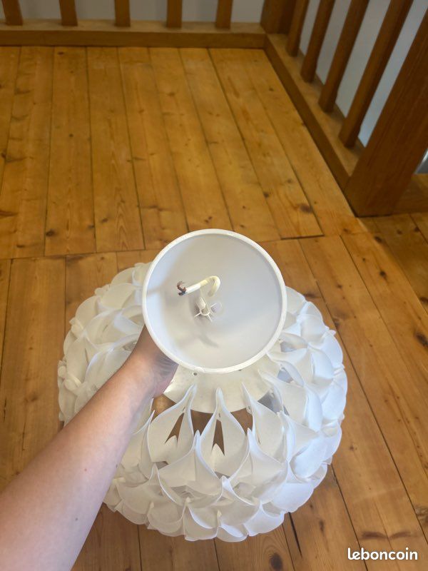 Lustre blanc (image 2)