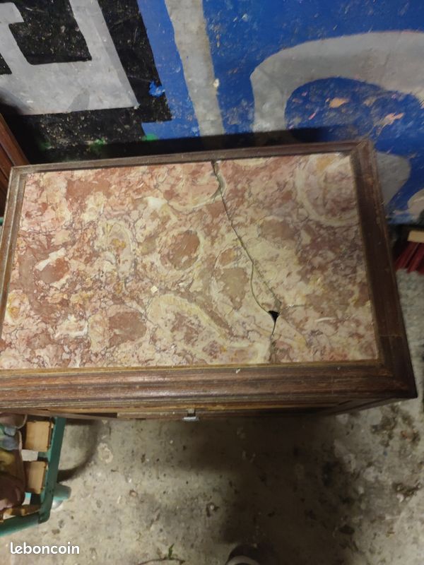 Table de chevet (image 1)