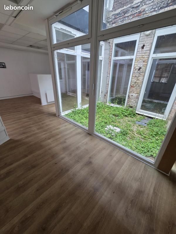 Immeuble 8 pièces 217 m² · à Loos · 217 m² · 269 000 €