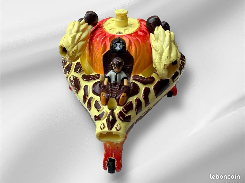 Figurine Ben 10 - Inferno - Marque Bandai - Occasion En Très Bon état