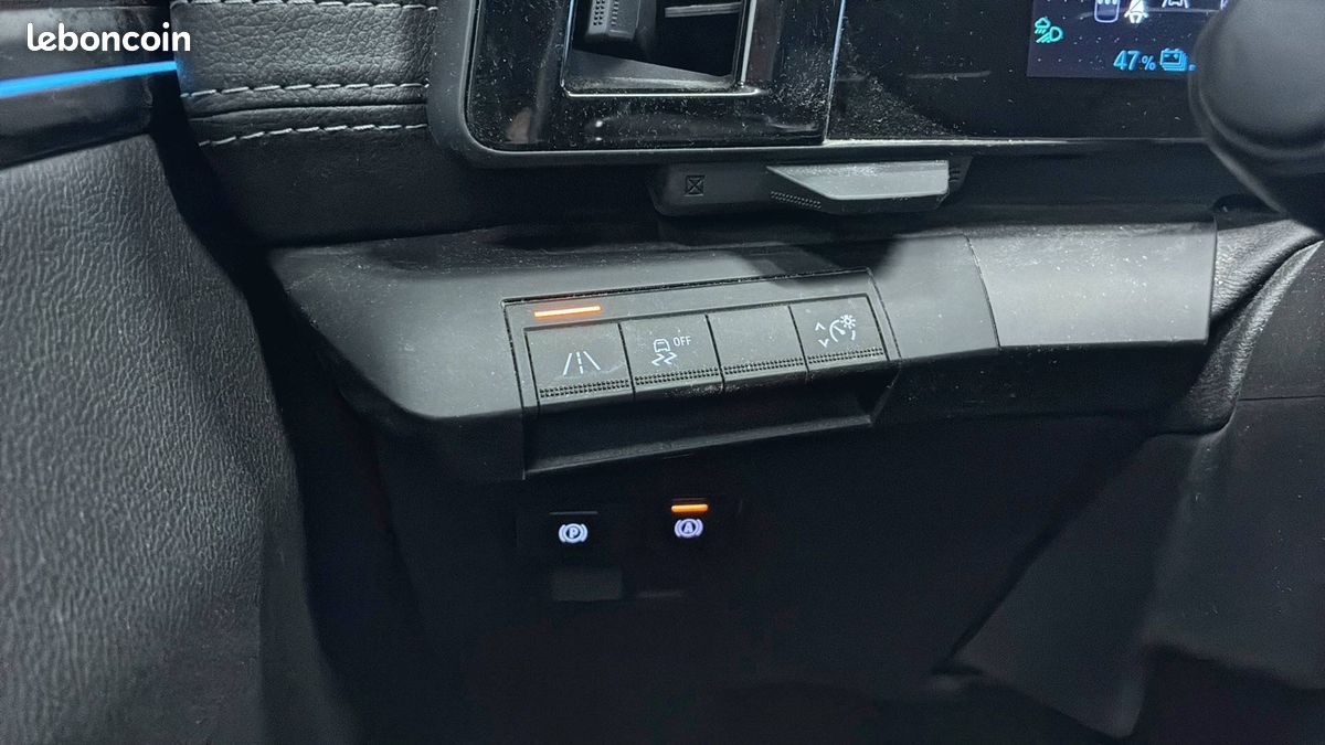 Renault megane e tech ev60 220 ch optimum charge iconic (image 27)