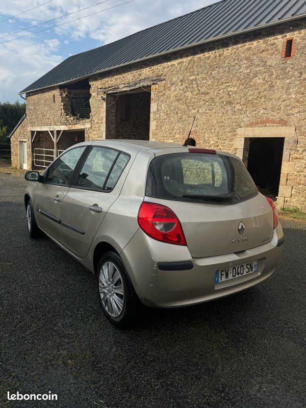 Renault Clio 1.5 dCi Authentique 70 CH - DISTRI OK ✅ EMBRAYAGE NEUF ✅ CT OK ✅ Garantie ✅ (image 3)