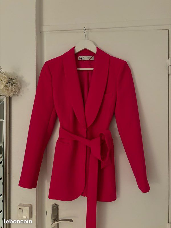 Blazer Zara rose fushia neuf Vêtements