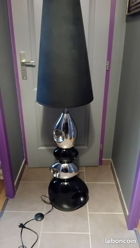 Lampe galet sur pied (image 1)