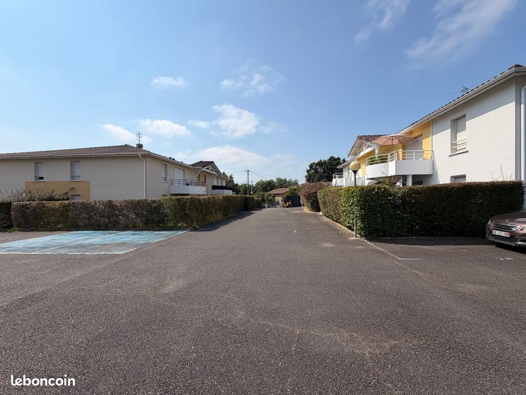 Parking 15 m² · à Saint-Sever · 15 m² · 18 000 €