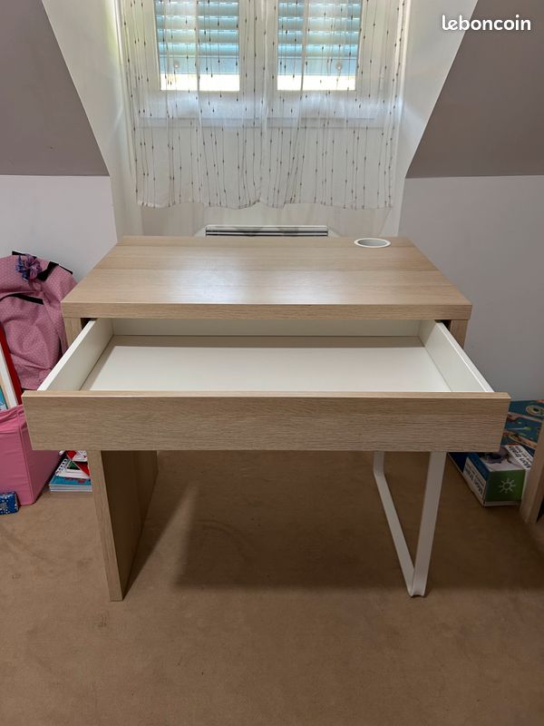 Bureau IKEA MICKE effet chêne (image 4)