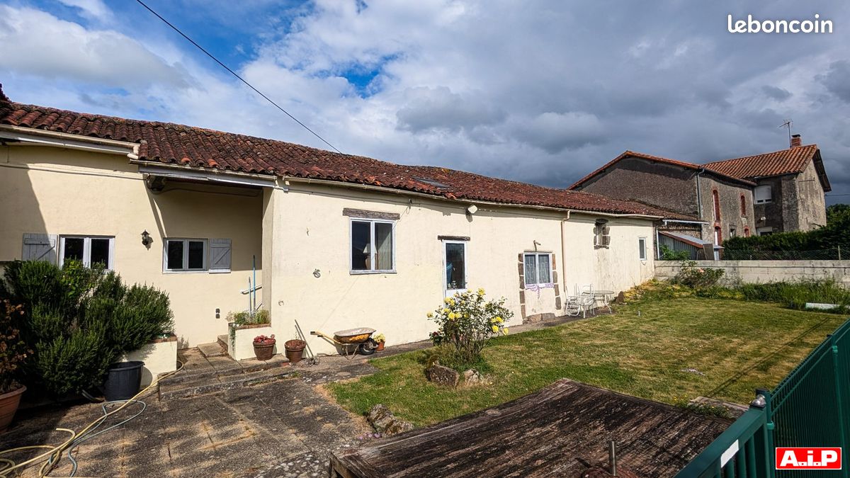 Maison 3 pièces 100 m² · à Cerizay · 100 m² · 38 000 €