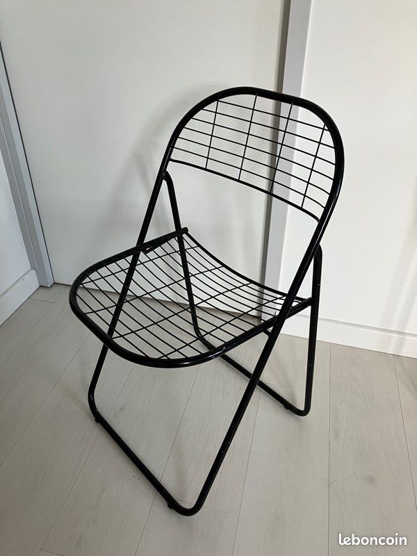 Chaise Aland noire métal par Niels Gammelgaard - IKEA