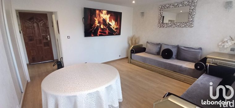 Studio 3 pièces 62 m²