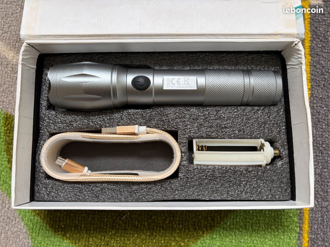 Lampe torche rechargeable (image 2)