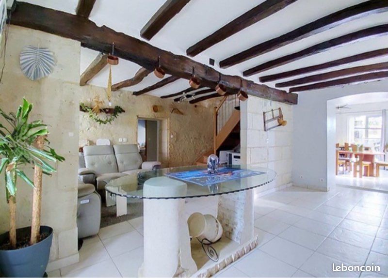 Maison 7 pièces 185 m² · à Bellevigne-les-Châteaux · 185 m² · 232 500 €
