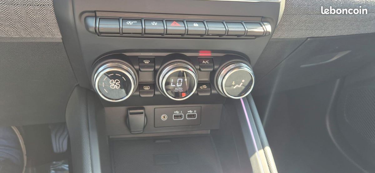 Renault Clio V TCe 90 ch GSR2 Techno (image 25)