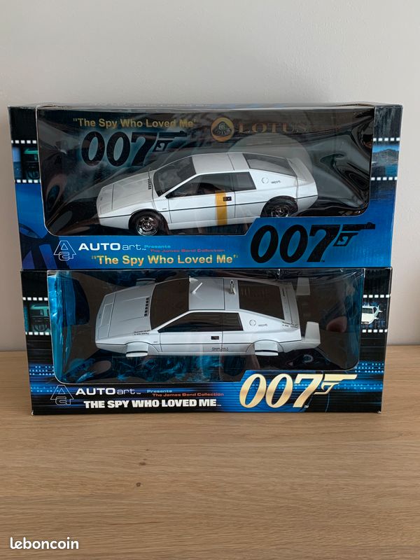 Lotus Esprit Turbo 1/18 du film Rien que pour vos yeux