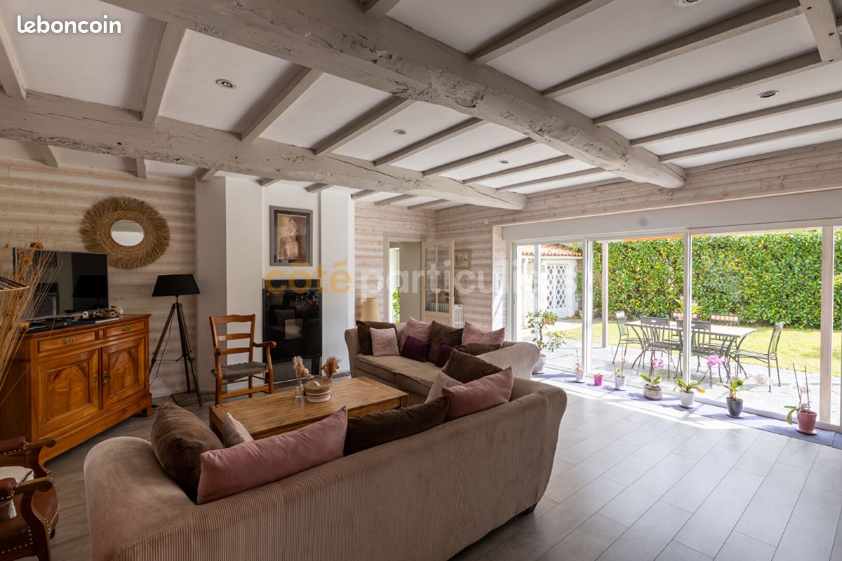 Maison 8 pièces 288 m² · à Chantonnay · 288 m² · 349 900 €