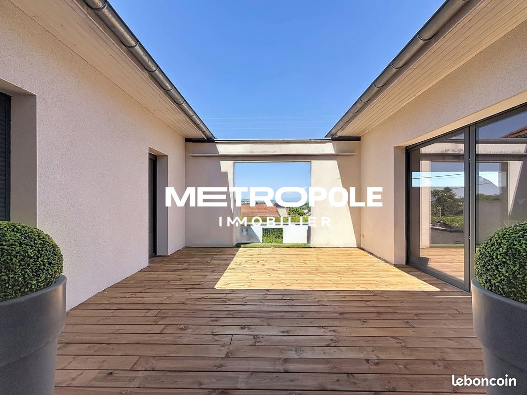 Maison 5 pièces 154 m² · à Bourgoin-Jallieu · 154 m² · 589 000 €