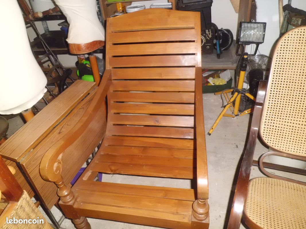 Fauteuil en bois magnifique (image 1)