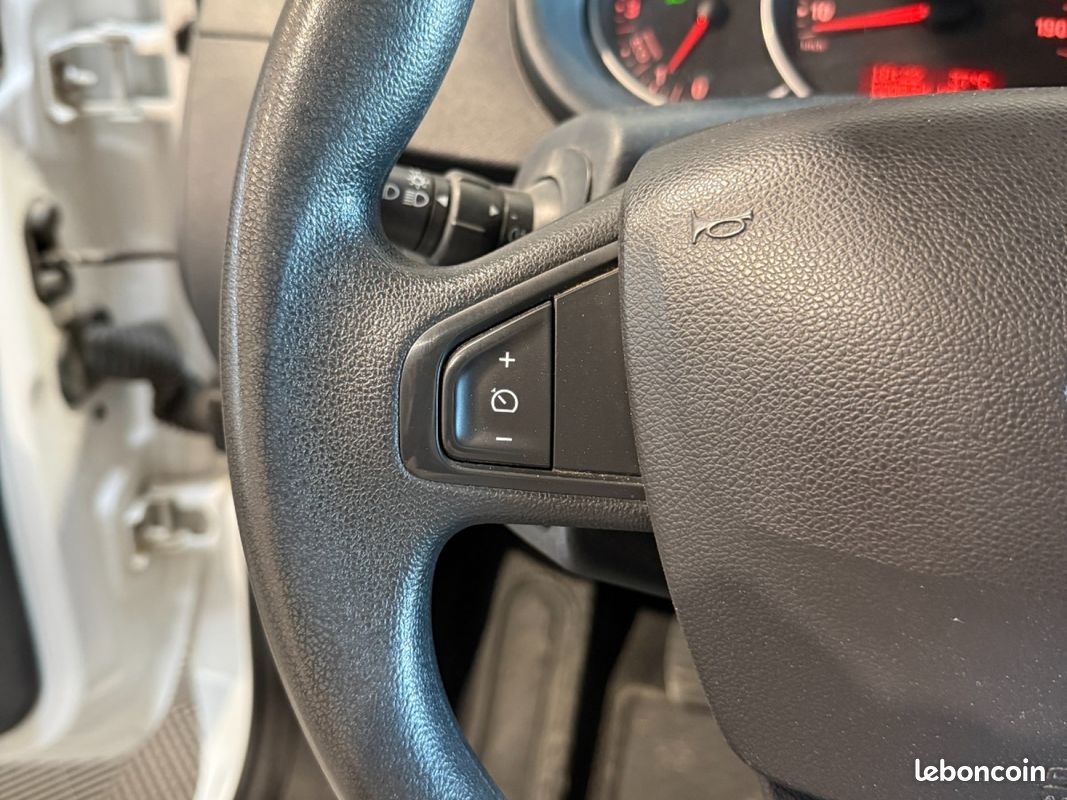 RENAULT KANGOO dCi 90 Energy Zen (image 13)